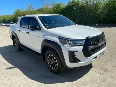 Usado Toyota HiLux Sport 204 HP (150 kW) 2024 Branco Pickup