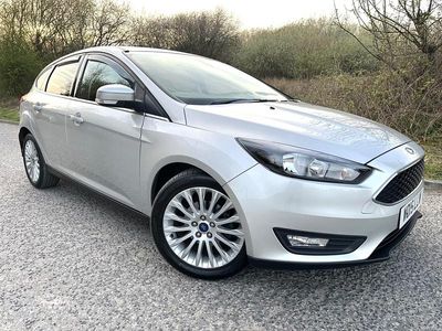 Used Ford Focus Zetec 120 HP (88 kW) 2015 Silver Hatchback
