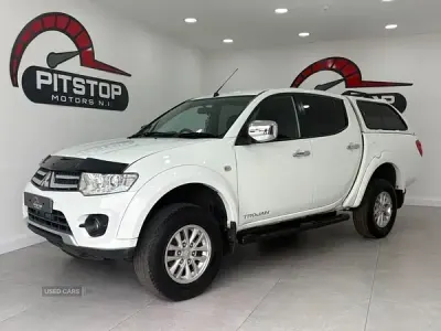 Used Mitsubishi L200 175 HP (128 kW) 2014 White Pickup