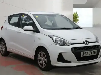 Gebraucht Hyundai i10 SE 67 PS (49 kW) 2017 Weiß Kleinwagen