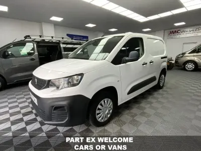 Used Peugeot Partner S 2020 White MPV