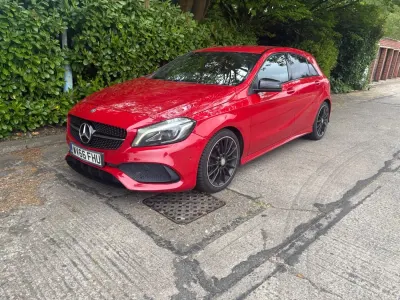 Używany Mercedes A200 AMG Line Premium 2016 Czerwony Hatchback