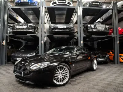 Usado Aston Martin V8 Vantage