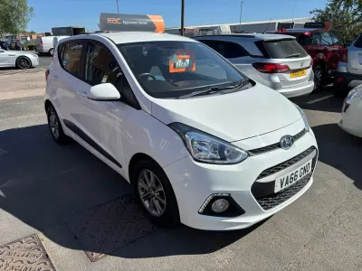 Usado Hyundai i10 Premium 79 HP (58 kW) 2016 Branco Citadino