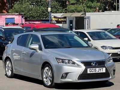 Lexus CT200h