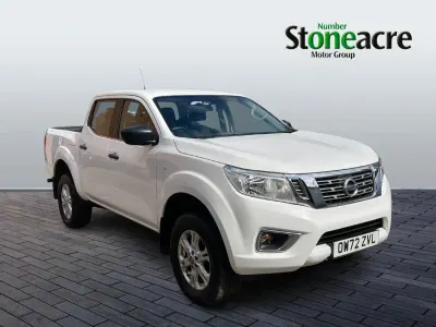 Used Nissan Navara Acenta 163 HP (119 kW) 2023 White Pickup