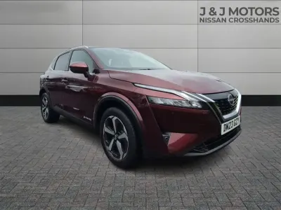 Used Nissan Qashqai N-Connecta 190 HP (139 kW) 2023 Red SUV