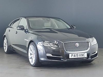 Jaguar XJ