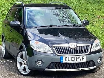 Used Skoda Fabia 105 HP (77 kW) 2013 Black Estate