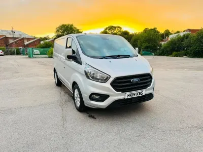 Used Ford Transit Custom Limited 130 HP (95 kW) 2019 Silver Van