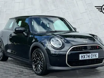 Used Mini Cooper S Hatch 201 HP (147 kW) 2024 Black Hatchback