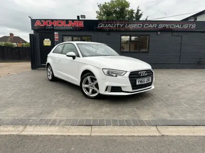 Used Audi A3 Sport 150 HP (110 kW) 2016 White Hatchback