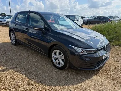 Begagnad VW Golf VII S 130 HK (95 kW) 2020 Grå Halvkombi