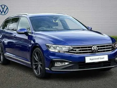 Used VW Passat R-line 150 HP (110 kW) 2023 Blue Estate