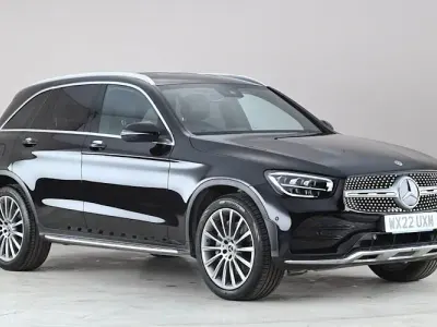 Usado Mercedes GLC220 AMG Line Premium 194 HP (142 kW) 2022 Preto Carrinha
