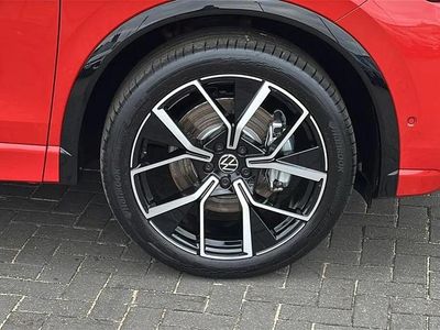 Used VW Tiguan R-line 267 HP (196 kW) 2025 Red SUV