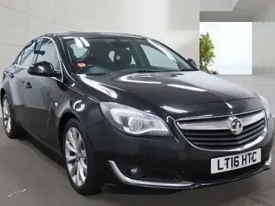 Używany Vauxhall Insignia Elite 136 KM (100 kW) 2016 Czarny Hatchback
