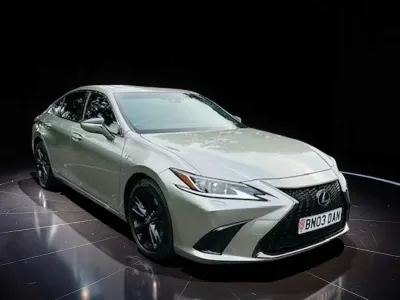Used Lexus ES300H Sport Line 2019 Silver Sedan