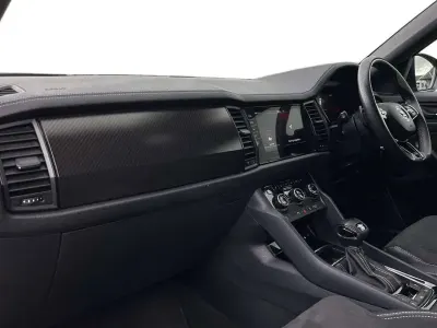 Usado Skoda Kodiaq SportLine 187 HP (137 kW) 2023 Azul SUV
