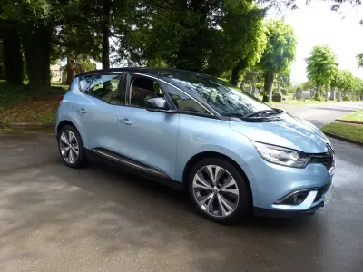 Used Renault Scenic E-Tech Dynamique 2017 Blue/black MPV