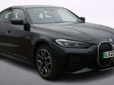 Usado BMW i4 M Sport 250 kW (340 CV) 2022 Negro Berlina