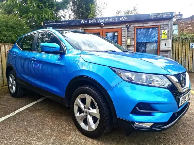 Używany Nissan Qashqai Acenta Premium 115 KM (84 kW) 2019 Niebieski SUV