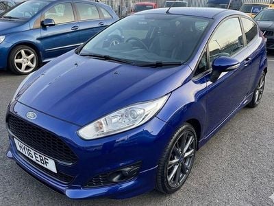 Used Ford Fiesta Zetec 125 HP (91 kW) 2016 Blue Hatchback