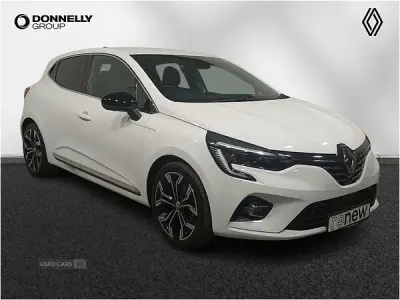 Used Renault Clio Techno 145 HP (106 kW) 2022 White  Hatchback