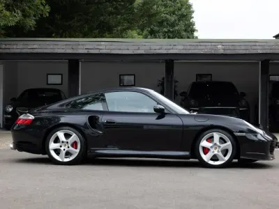 Usado Porsche 996 Turbo 414 HP (304 kW) 2004 Preto Coupé