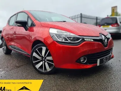 Used Renault Clio Dynamique 90 HP (66 kW) 2013 Red Hatchback