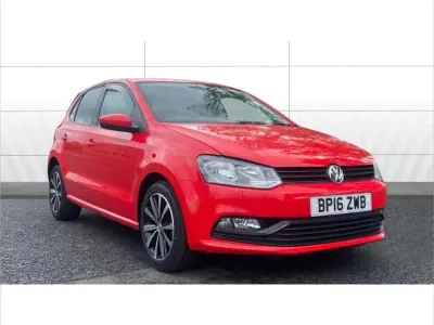 Used VW Polo Match 88 HP (64 kW) 2016 Red Hatchback