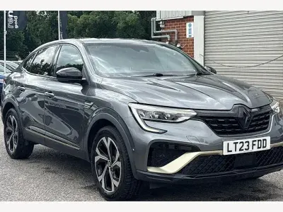 Used Renault Arkana Engineered 143 HP (105 kW) 2023 Grey  SUV
