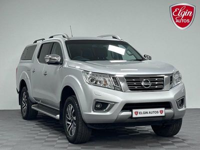 Used Nissan Navara Tekna 190 HP (139 kW) 2017 Silver Pickup