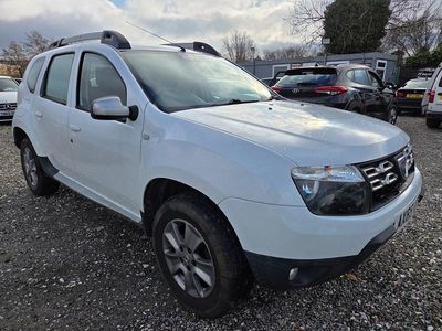 White Used 2015 Dacia Duster Lauréate SUV | £2,995