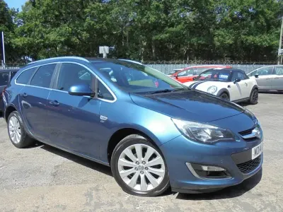 Used Vauxhall Astra Elite 2014