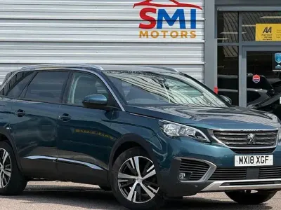 Gebraucht Peugeot 5008 Allure 131 PS (96 kW) 2020 SUV