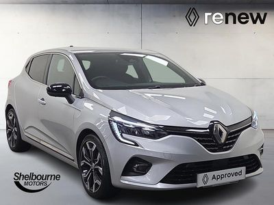 Used Renault Clio V Techno 145 HP (106 kW) 2023 Metallic  mercury  Hatchback