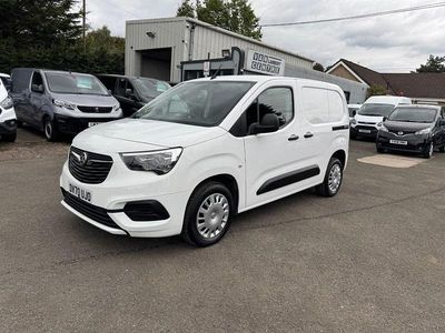White Used 2020 Vauxhall Combo Sportive MPV | £9,995 (Fair price)