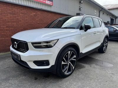 Używany Volvo XC40 R-Design Pro 2018 Biały SUV