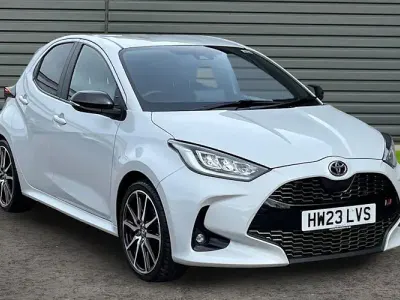 Second-hand Toyota Yaris Hybrid Sport 116 CP (85 kW) 2023 Hatchback