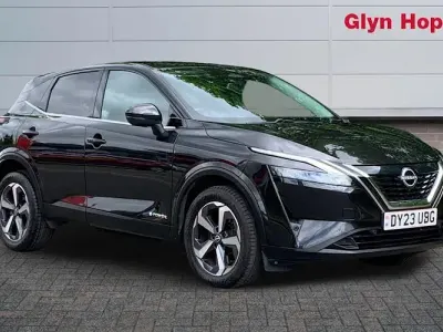 Gebraucht Nissan Qashqai N-Connecta 190 PS (139 kW) 2023 Schwarz SUV
