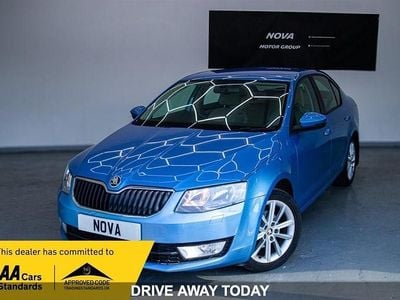 Blue Used 2013 Skoda Octavia Elegance Hatchback | £7,649 (A bit pricey)