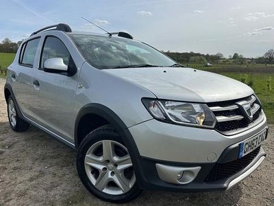 Begagnad Dacia Sandero Lauréate 90 HK (66 kW) 2013