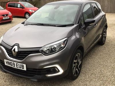 Used Renault Captur Iconic 90 HP (66 kW) 2019 Grey SUV