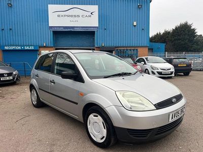 Used Ford Fiesta Studio 75 HP (55 kW) 2005 Silver Hatchback