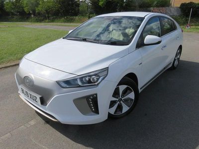 Used Hyundai Ioniq Premium 88 kW (120 HP) 2019 White Hatchback