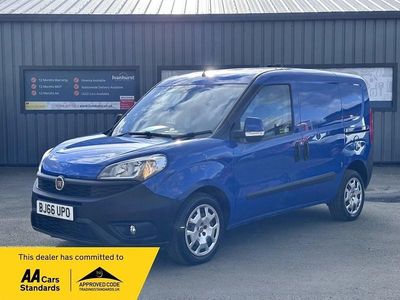 Used Fiat Doblò 90 HP (66 kW) 2016 Blue MPV