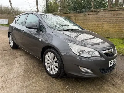 Used Vauxhall Astra 115 HP (84 kW) 2010 Grey Hatchback