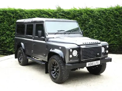 Używany Land Rover Defender 2015 Szary Kombi