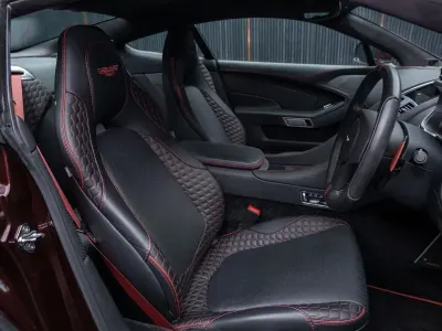 Used Aston Martin Vanquish 565 HP (415 kW) 2015 Red Coupe